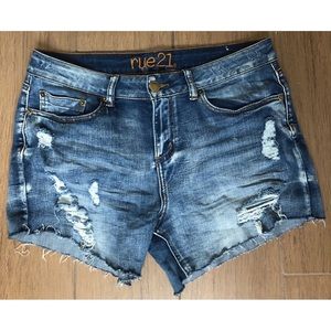 2/$20 🛍 Rue 21 • Jean short • Sz 11/12